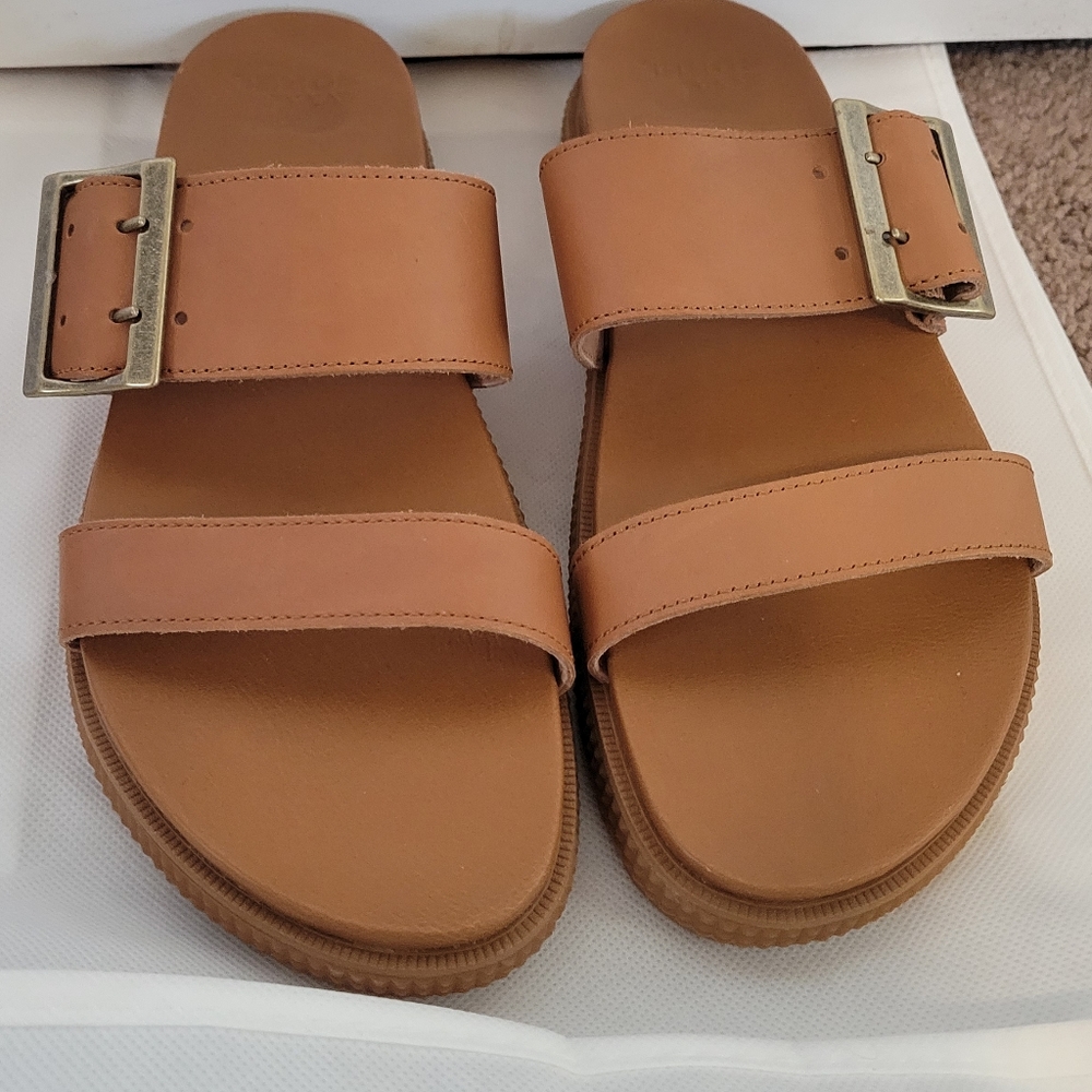 Sorel roaming slide